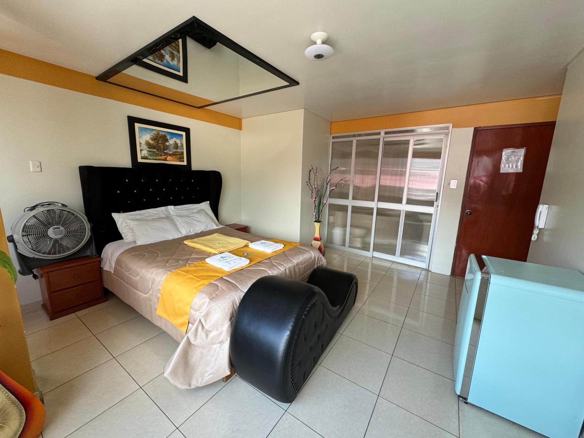 Illari Wari L - Hotel Sauna Ayacucho Exterior photo
